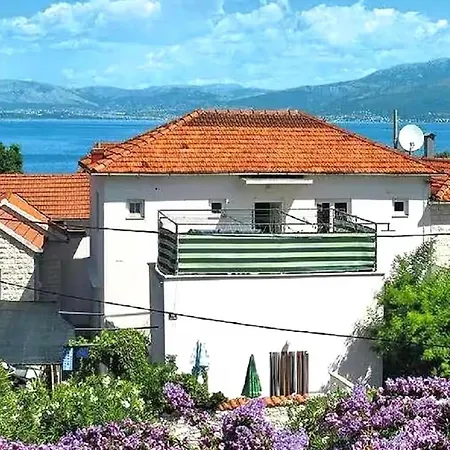 Apartament Cozy In Supetar