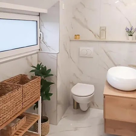 Amazing In With Wifi Apartamento